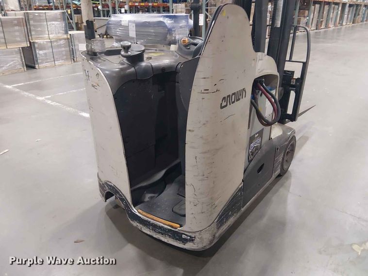 image for item EX3026 2018 Crown RC5545-40 forklift