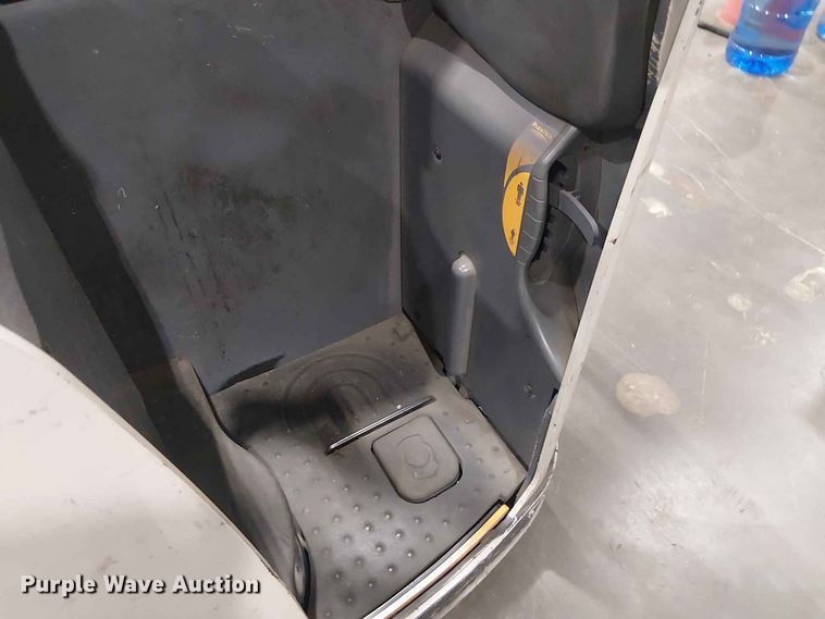image for item EX3026 2018 Crown RC5545-40 forklift