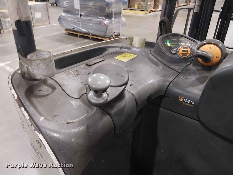 image for item EX3026 2018 Crown RC5545-40 forklift