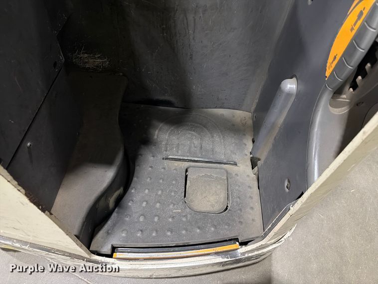 image for item EX3027 2018 Crown RC5545-40 forklift