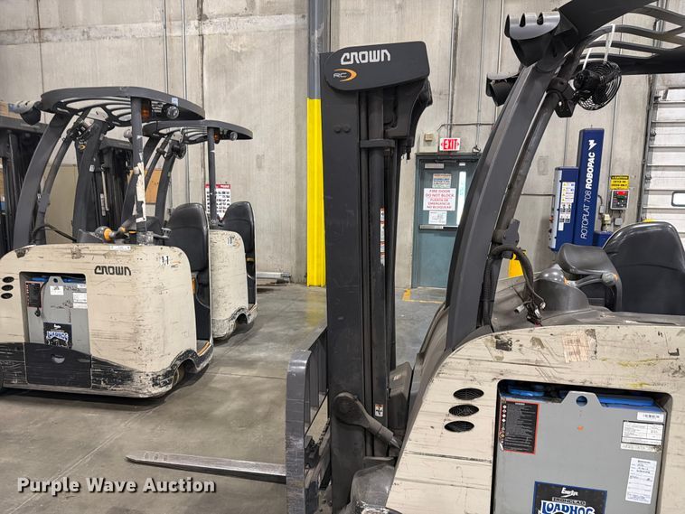 image for item EX3028 Crown RC5545 forklift