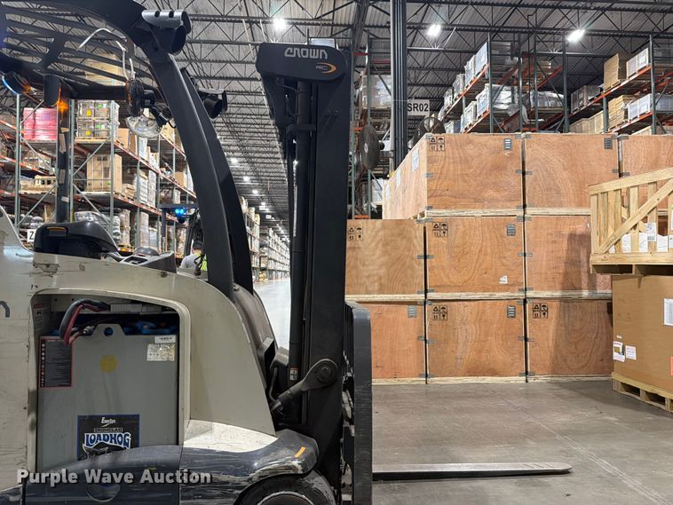 image for item EX3028 Crown RC5545 forklift