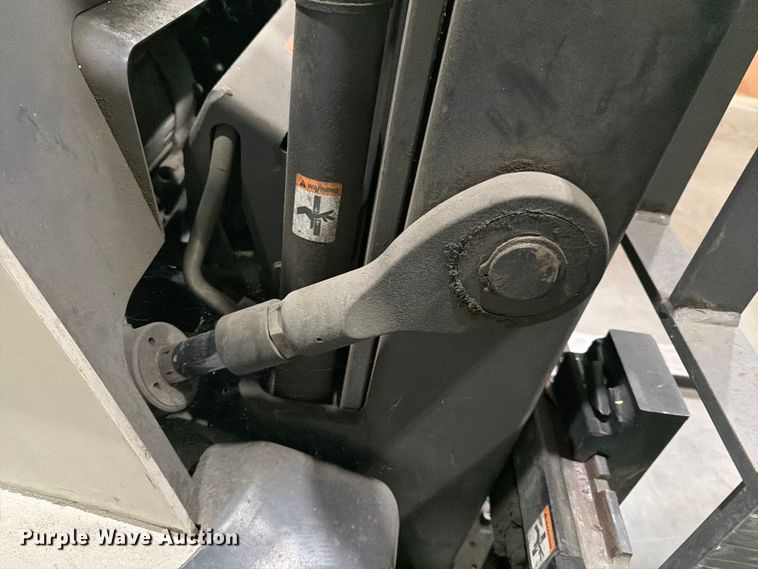 image for item EX3028 Crown RC5545 forklift
