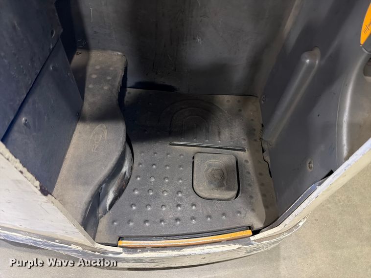 image for item EX3028 Crown RC5545 forklift