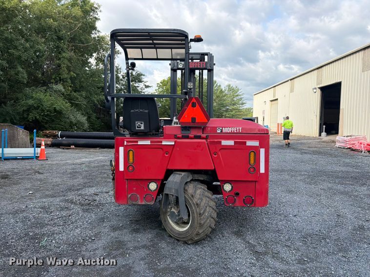 image for item EX3040 2017 Moffett M8 55.3 forklift