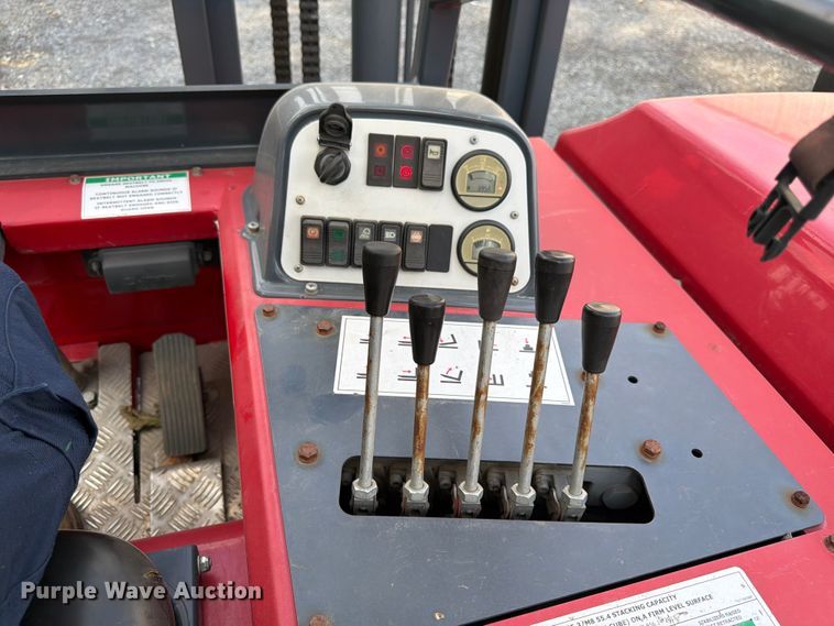 image for item EX3040 2017 Moffett M8 55.3 forklift