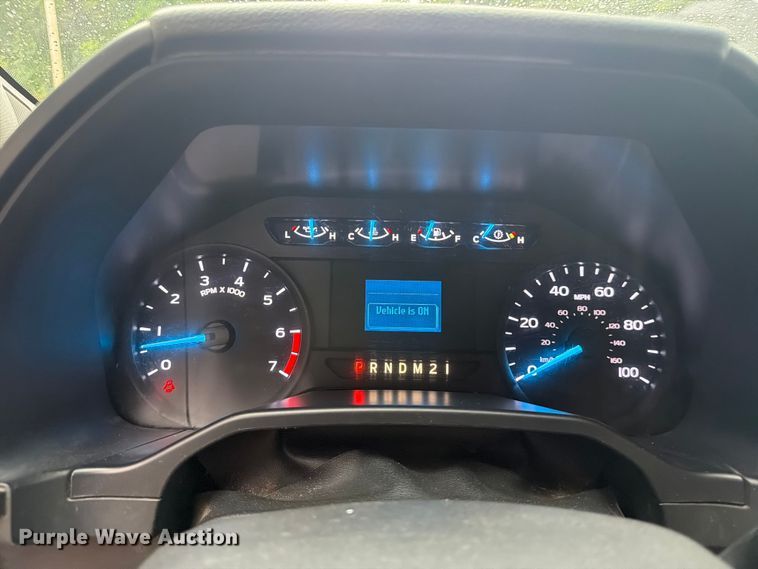 image for item EX4036 2017 Ford F350 Super Duty utility bed pickup truck