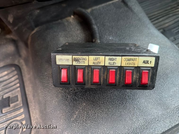 image for item EX4036 2017 Ford F350 Super Duty utility bed pickup truck