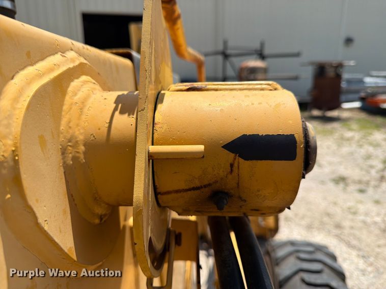 image for item EX4042 Deere 210LE 