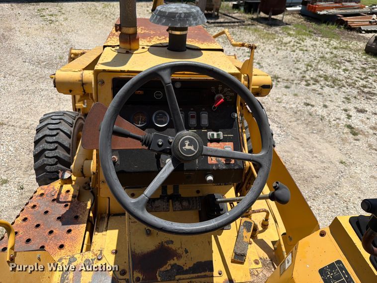 image for item EX4042 Deere 210LE 