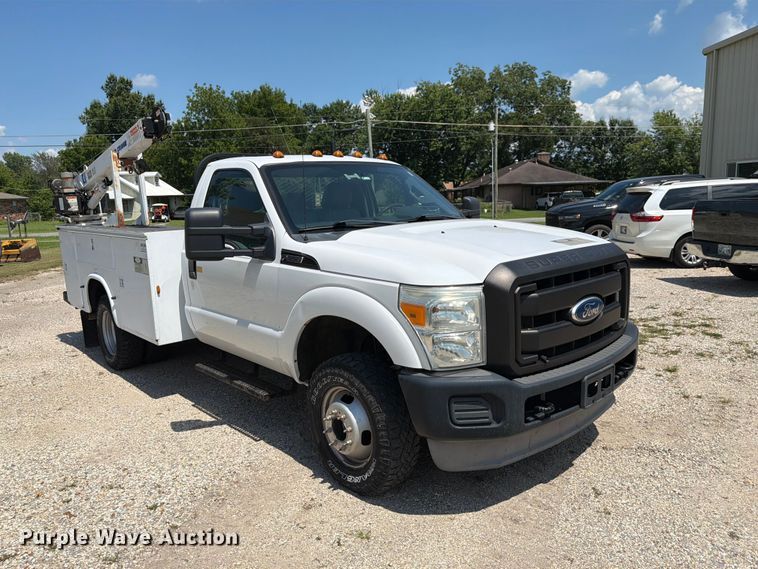 image for item EX4045 2011 Ford F350 Super Duty utility bed pickup truck