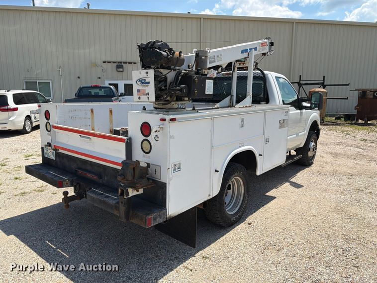 image for item EX4045 2011 Ford F350 Super Duty utility bed pickup truck