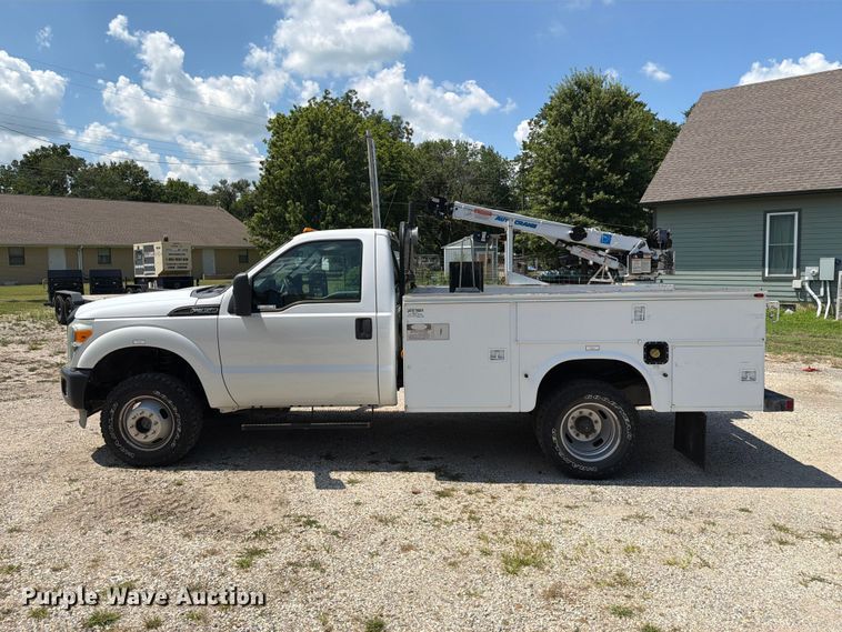 image for item EX4045 2011 Ford F350 Super Duty utility bed pickup truck