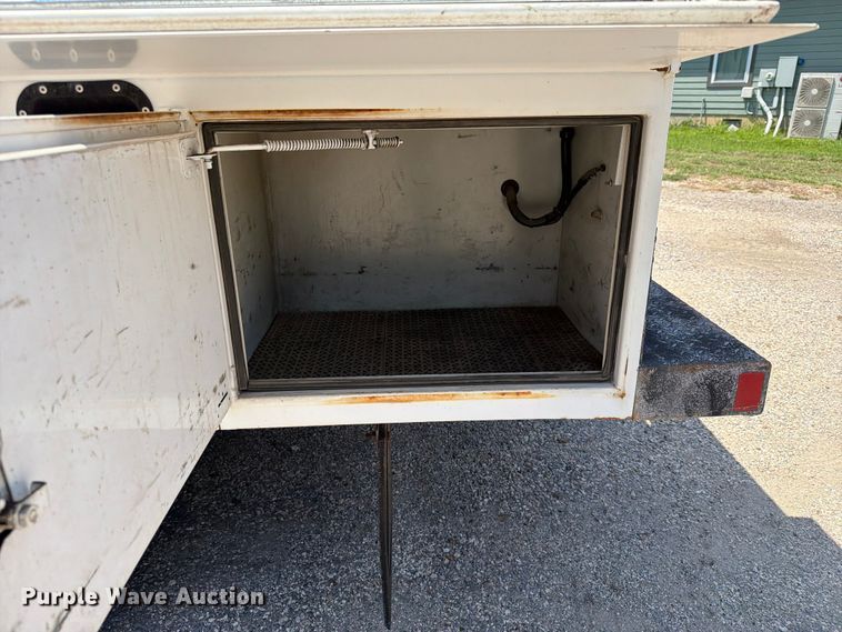 image for item EX4045 2011 Ford F350 Super Duty utility bed pickup truck