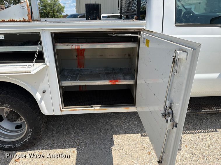 image for item EX4045 2011 Ford F350 Super Duty utility bed pickup truck