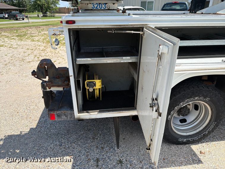 image for item EX4045 2011 Ford F350 Super Duty utility bed pickup truck