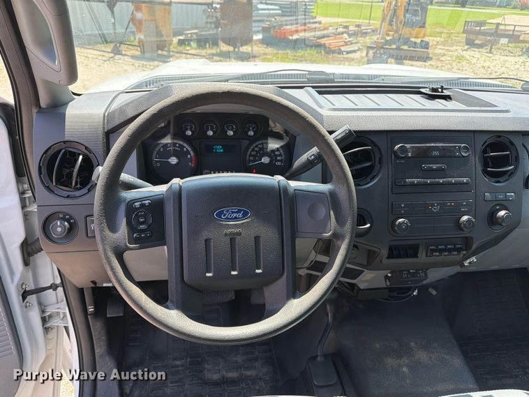 image for item EX4045 2011 Ford F350 Super Duty utility bed pickup truck