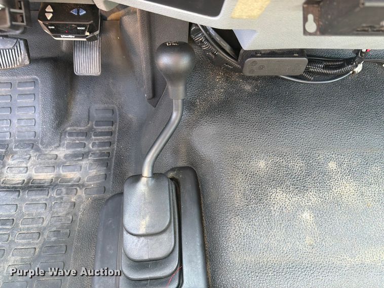 image for item EX4045 2011 Ford F350 Super Duty utility bed pickup truck