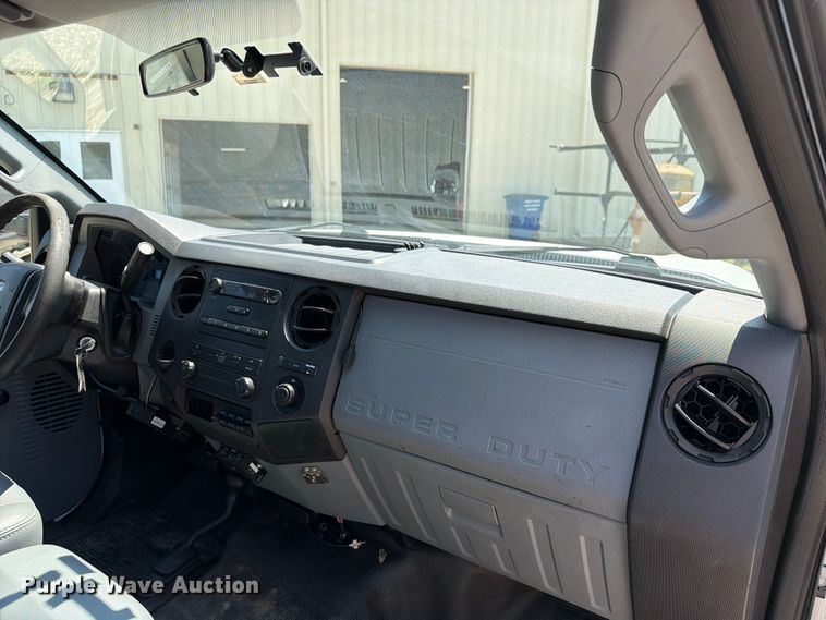 image for item EX4045 2011 Ford F350 Super Duty utility bed pickup truck
