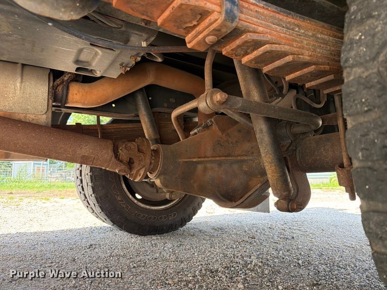 image for item EX4045 2011 Ford F350 Super Duty utility bed pickup truck