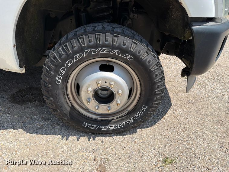 image for item EX4045 2011 Ford F350 Super Duty utility bed pickup truck