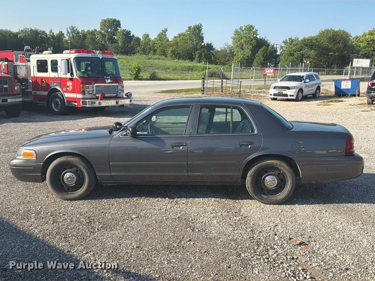 image for item EX4046 2007 Ford Crown Victoria Police Interceptor 