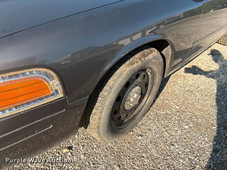 image for item EX4046 2007 Ford Crown Victoria Police Interceptor 