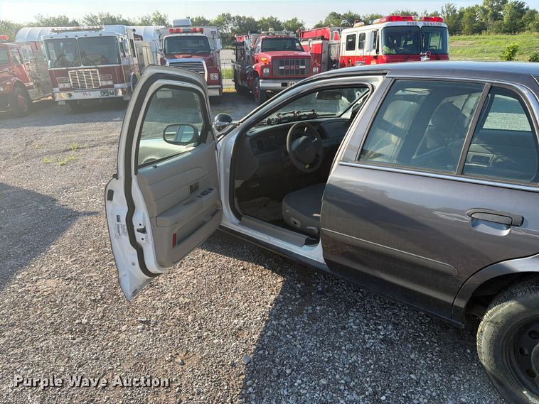 image for item EX4046 2007 Ford Crown Victoria Police Interceptor 