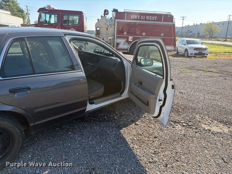 image for item EX4046 2007 Ford Crown Victoria Police Interceptor 