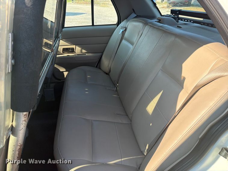 image for item EX4046 2007 Ford Crown Victoria Police Interceptor 