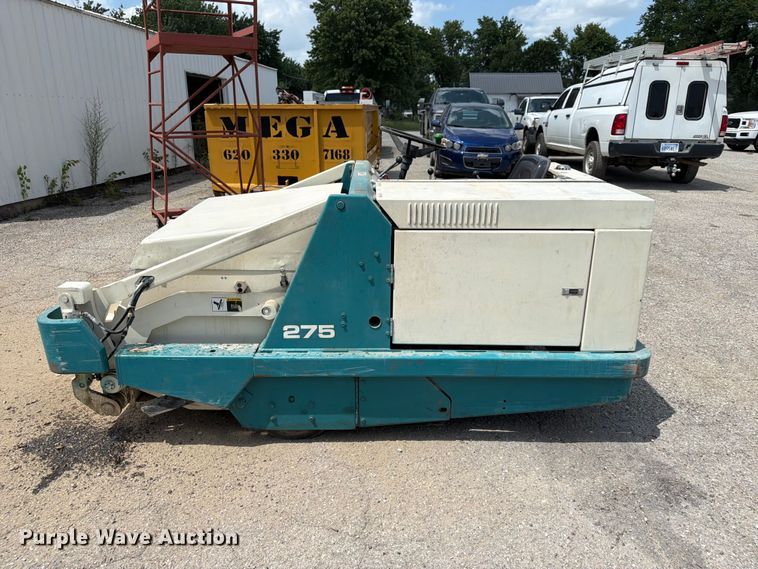 image for item EX4049 Tennant 275 sweeper
