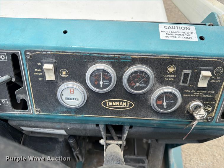 image for item EX4049 Tennant 275 sweeper