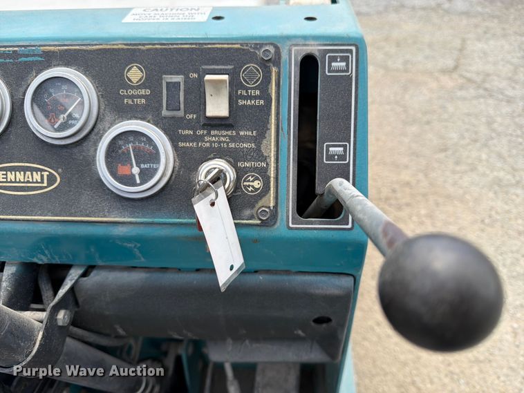 image for item EX4049 Tennant 275 sweeper