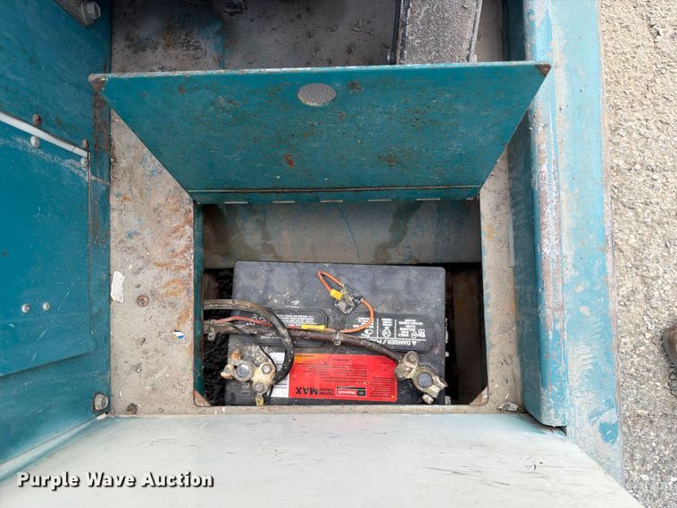 image for item EX4049 Tennant 275 sweeper