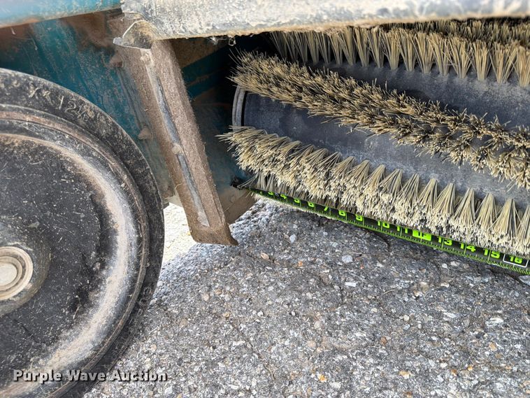 image for item EX4049 Tennant 275 sweeper
