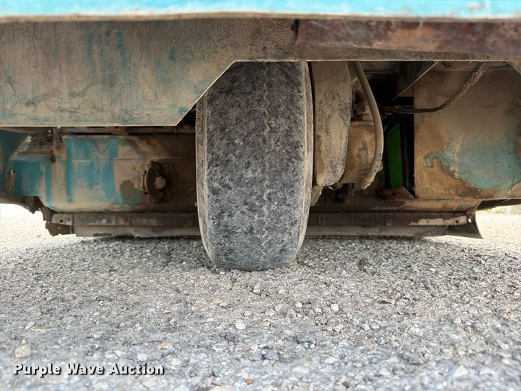 image for item EX4049 Tennant 275 sweeper