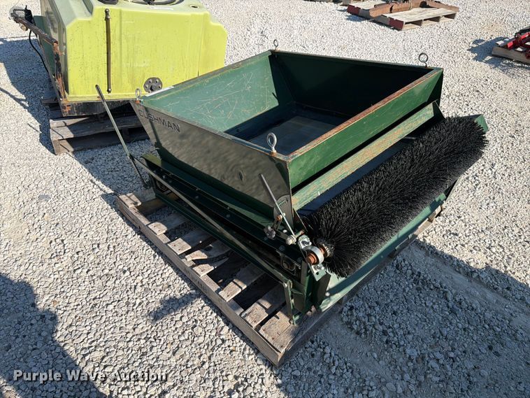 image for item EX4549 Lawn equipment
