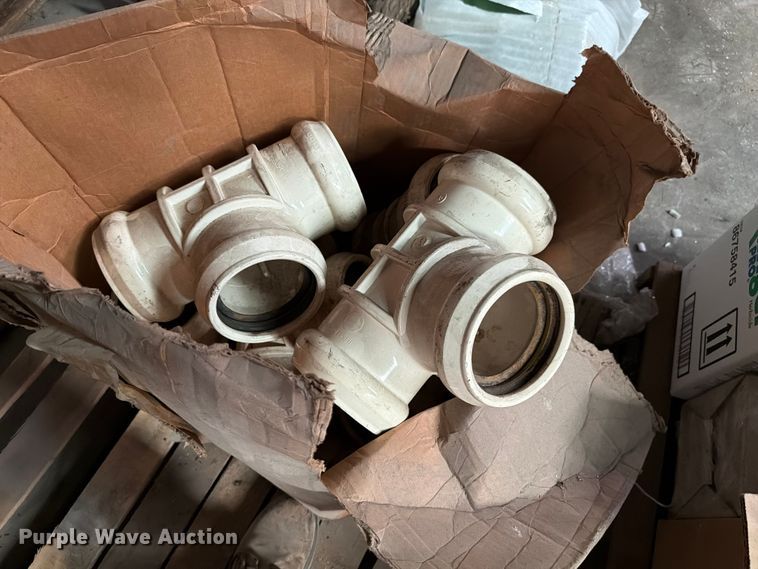 image for item EX4552 PVC pipe fittings