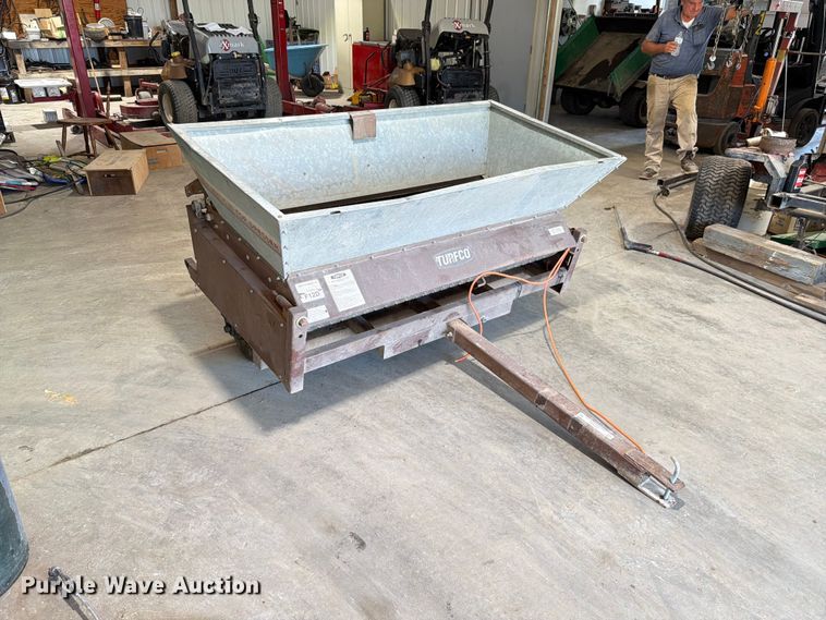 image for item EX4560 Mete-R-Martin III F12D top dresser