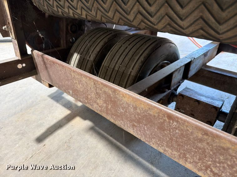 image for item EX4560 Mete-R-Martin III F12D top dresser