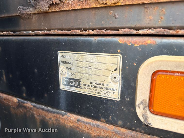 image for item EX4588 2006 Chevrolet Silverado 3500 flatbed pickup truck