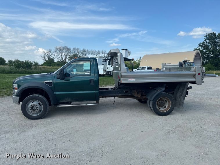 image for item FB5761 2009 Ford F450 Super Duty dump truck