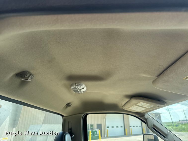 image for item FB5761 2009 Ford F450 Super Duty dump truck