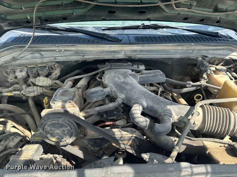 image for item FB5761 2009 Ford F450 Super Duty dump truck
