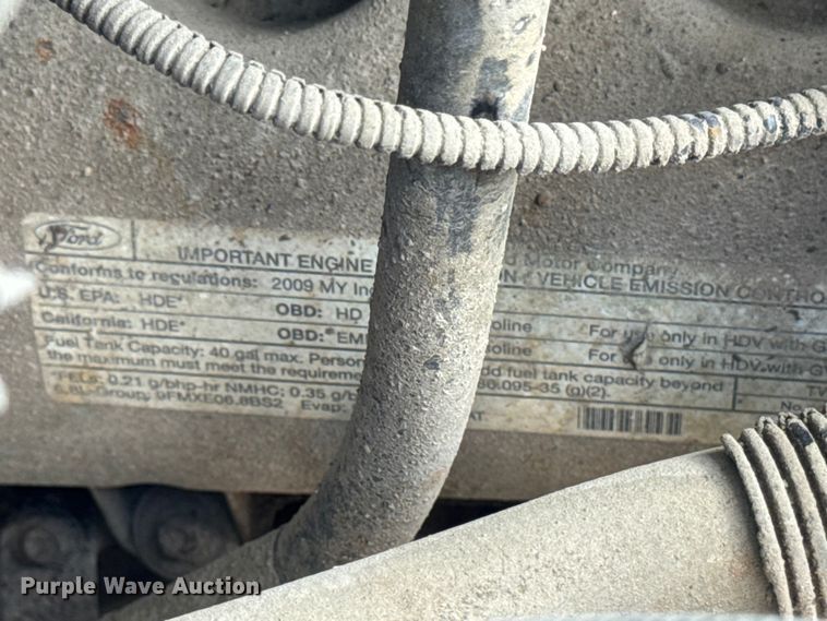 image for item FB5761 2009 Ford F450 Super Duty dump truck