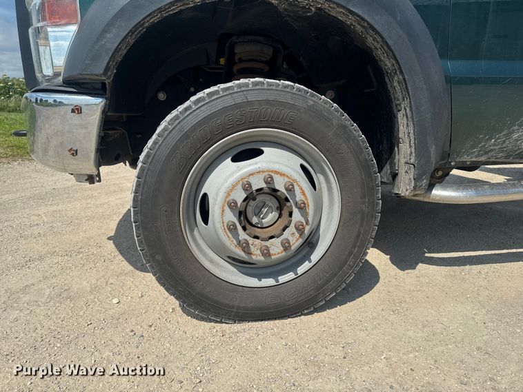image for item FB5761 2009 Ford F450 Super Duty dump truck
