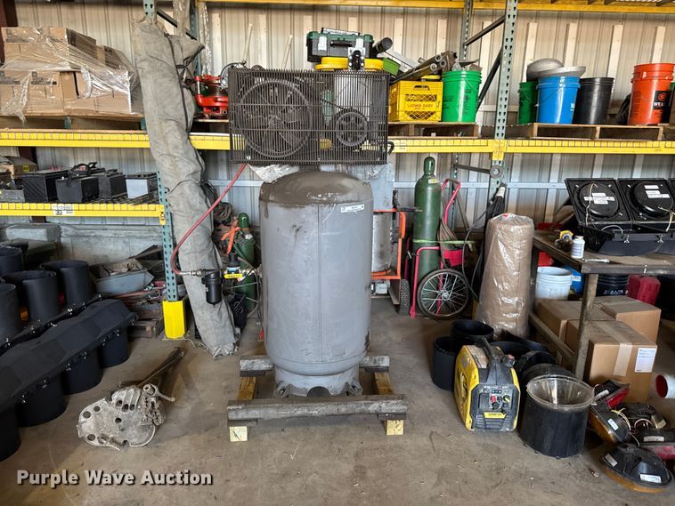 image for item FB5771 Ingersoll Rand 30T air compressor