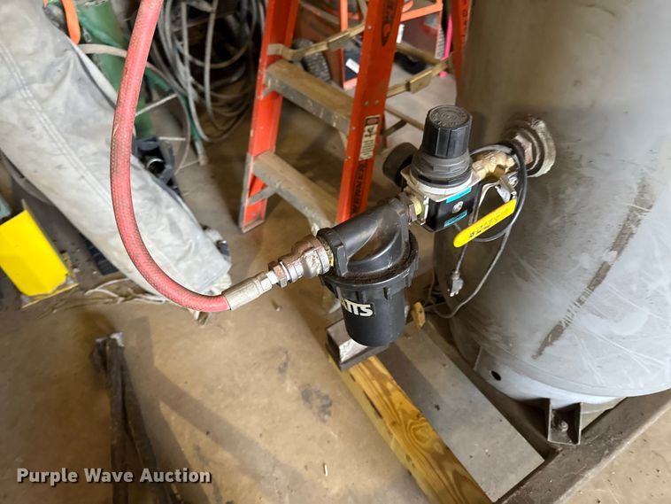 image for item FB5771 Ingersoll Rand 30T air compressor