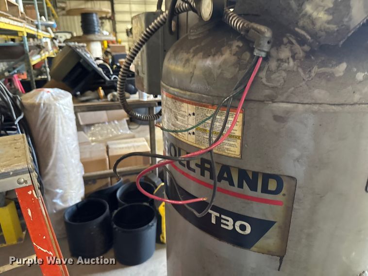 image for item FB5771 Ingersoll Rand 30T air compressor