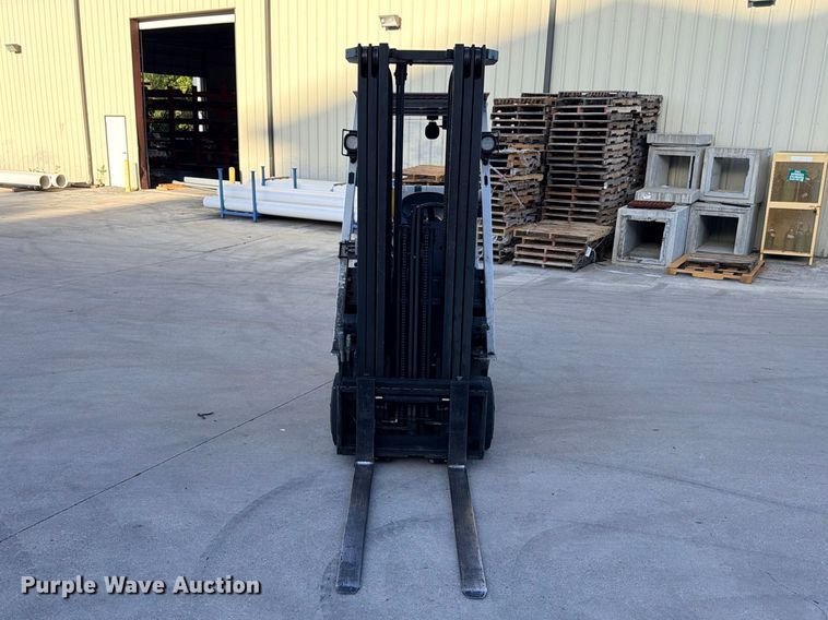 image for item FB8264 2018 UniCarriers CFS40 forklift